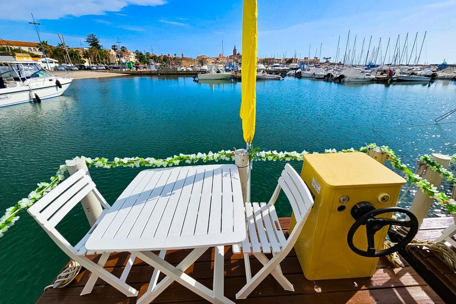Filipp'S House Boat Hotel Alghero Kültér fotó